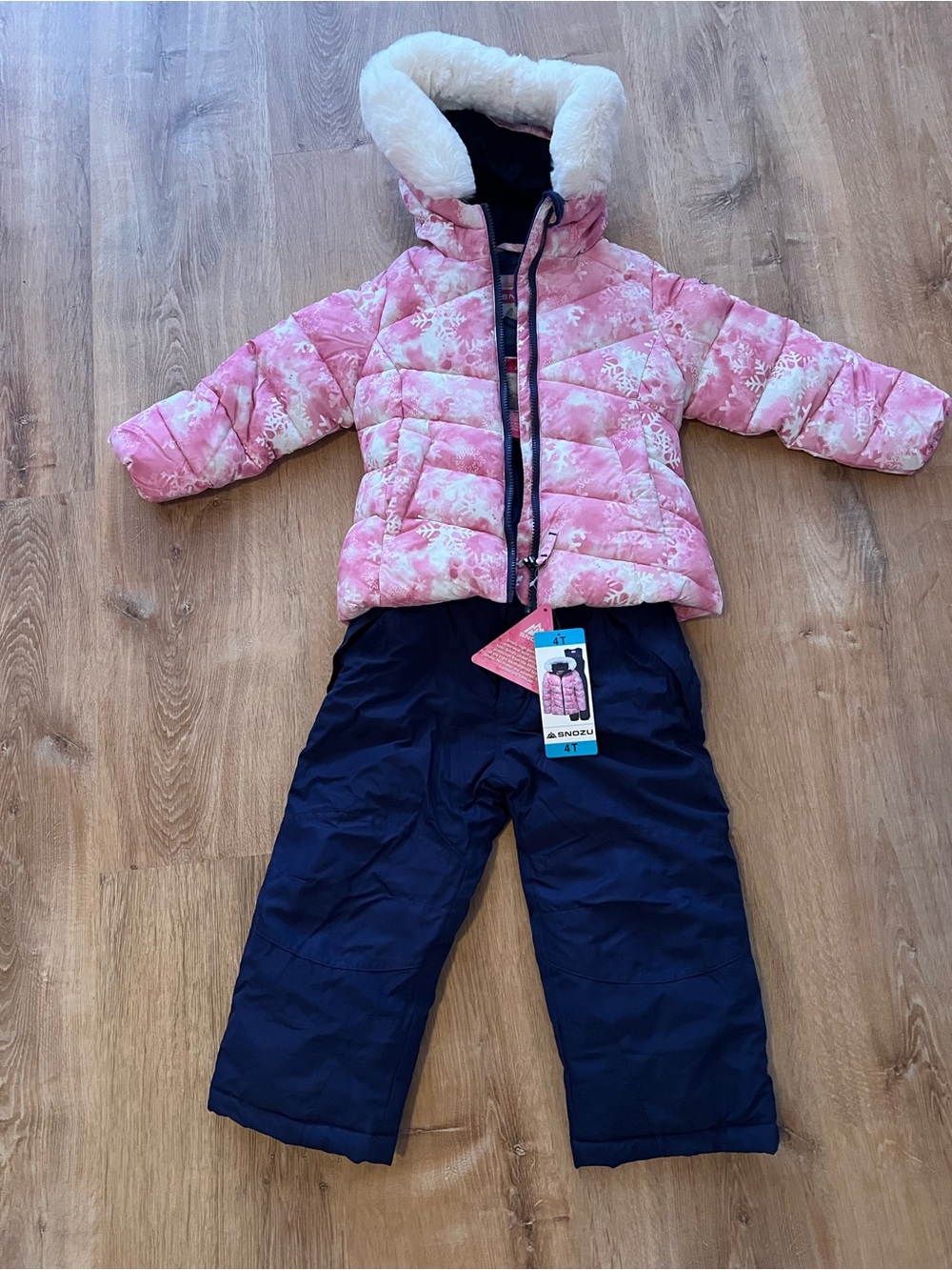 Snozu Pink Floral Puff Jacket with Faux-Fur Hood。4T